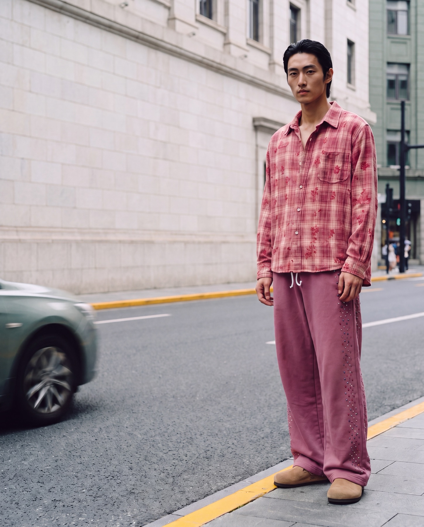 Full look · Wall portrait